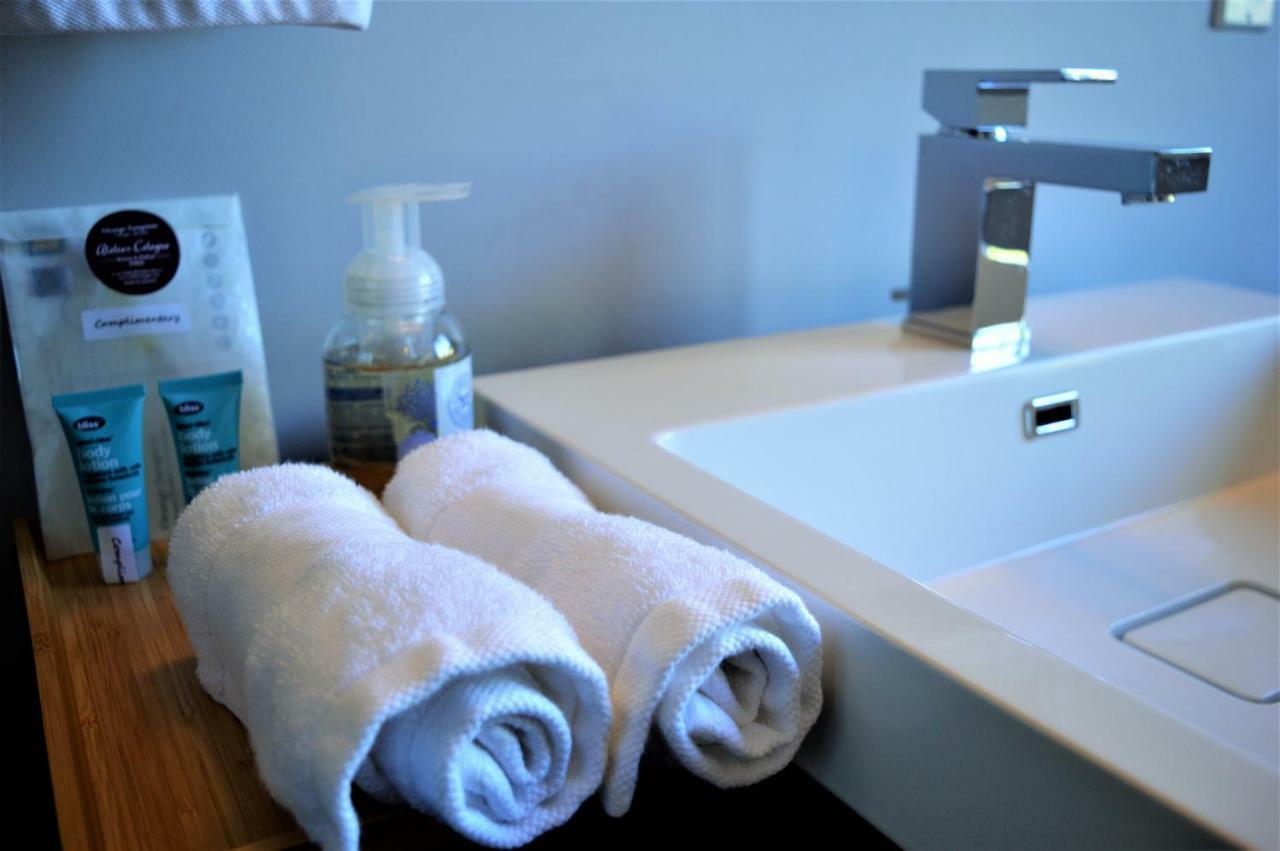 Simply Luxury Stays Ottawa Ngoại thất bức ảnh